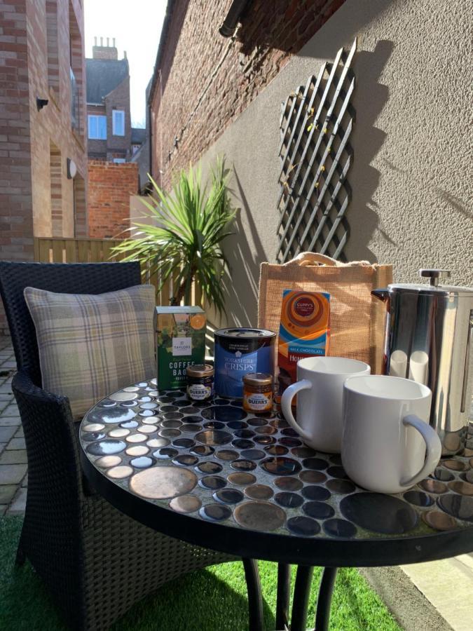 York Staycation With Free Parking מראה חיצוני תמונה